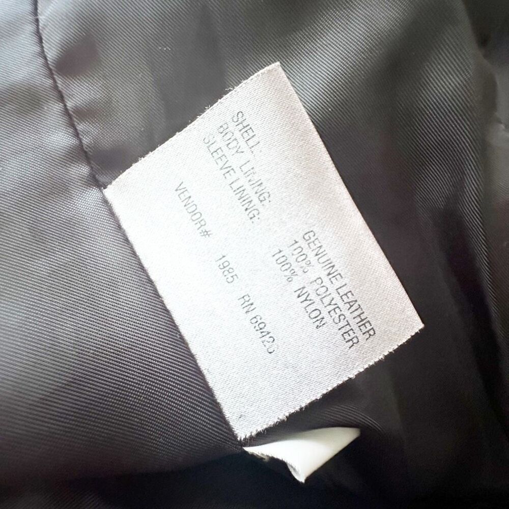 WILSON'S LEATHER | Black Leather Jacket Lined Pockets Zipper Closure |  Medium - Picture 6 of 7